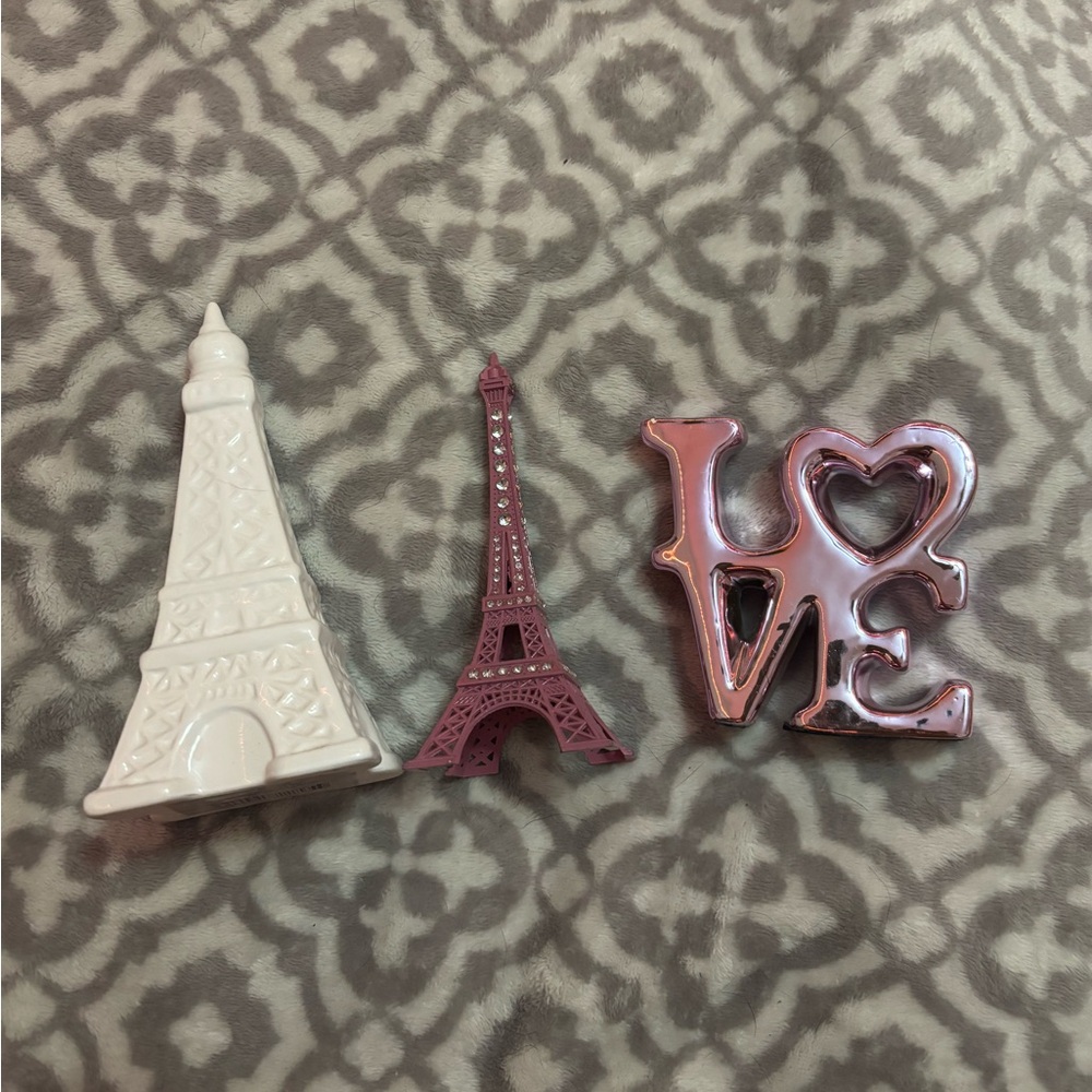 Two Eiffel towers and Love decor